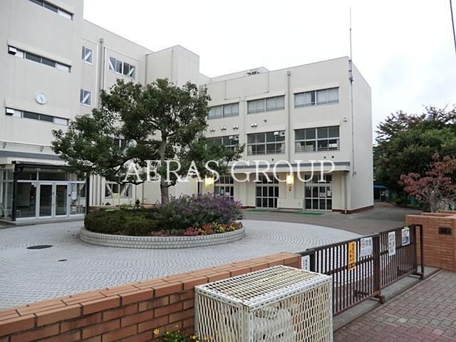 小学校　横浜市立永田台小学校（小学校）まで1089m