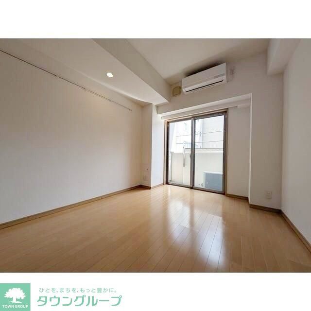 リージア代々木の居間写真