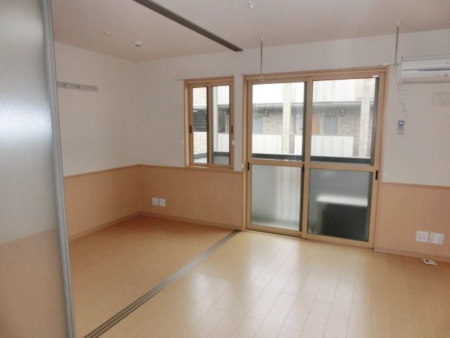 居室・リビング　広く開放感のあるお部屋です！