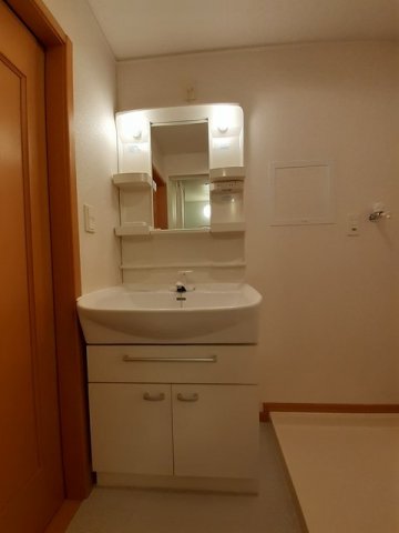 洗面設備　洗面所です