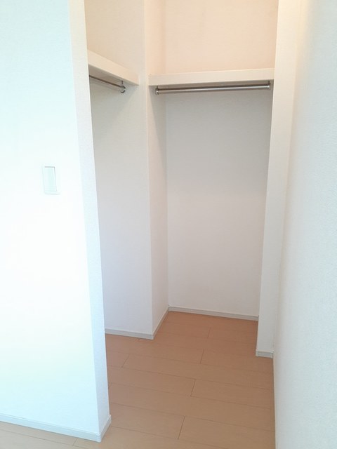 収納　ウォークインクローゼット