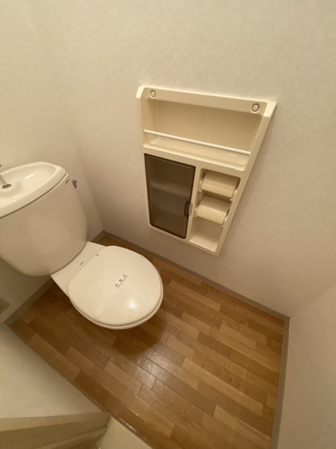 【高槻市浦堂のアパートのトイレ】