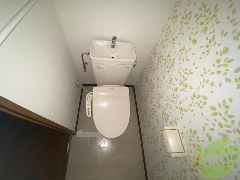 トイレ　こちらはトイレです。清潔感があり、安心して使用できます。