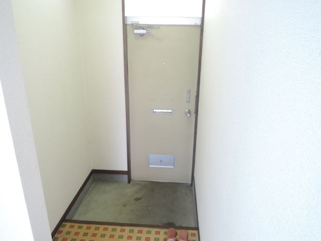 玄関　玄関です。