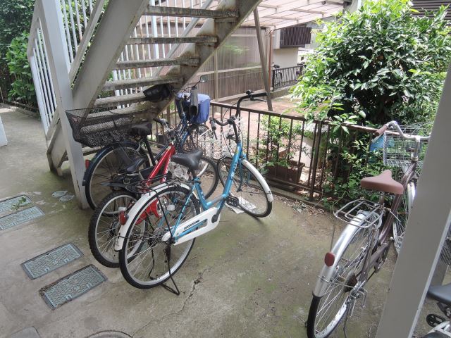 その他　駐輪場です。
