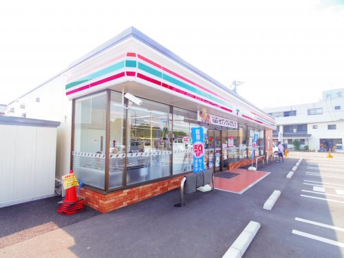 コンビニ　セブンイレブン 藤枝高洲店（コンビニ）まで550m