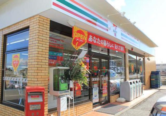 【愛甲郡愛川町中津のアパートのコンビニ】