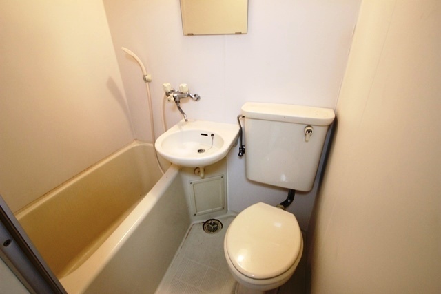 バス・シャワールーム