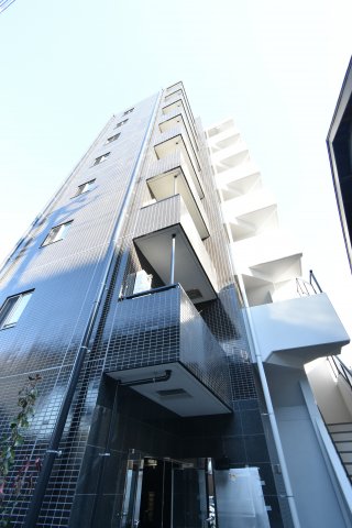 ヒルズ八尾本町の建物外観