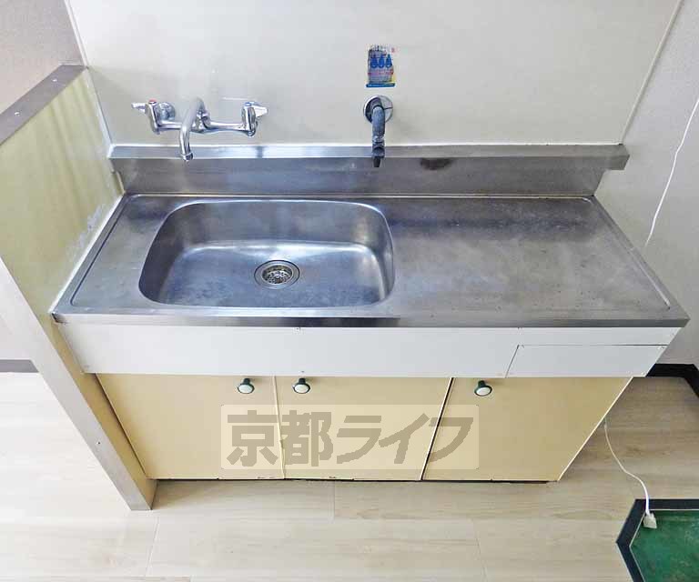 キッチン　キッチンです。