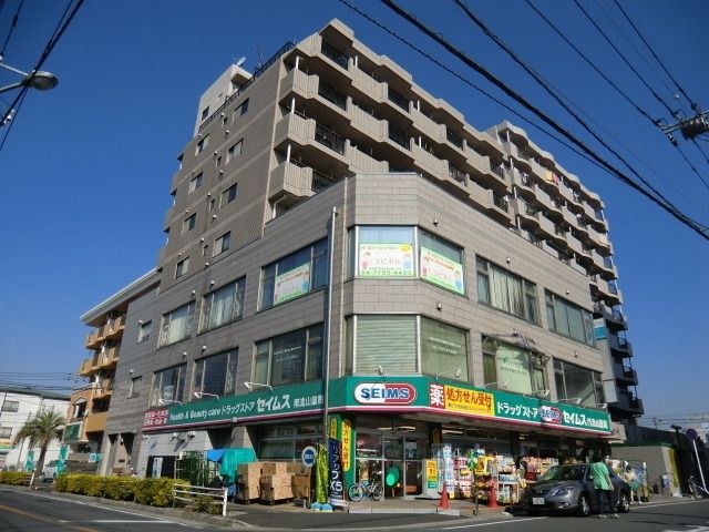 流山市南流山のマンションの建物外観