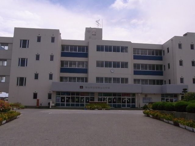 【流山市南流山のマンションの小学校】