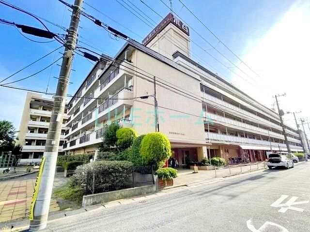 市川市田尻のマンションの建物外観