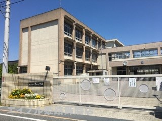 小学校　姫路市立津田小学校（小学校）まで1500m