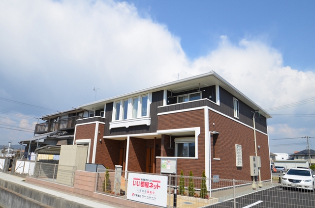 建物外観　オシャレなハイツ