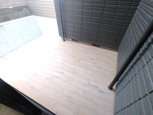 バルコニー　バルコニー