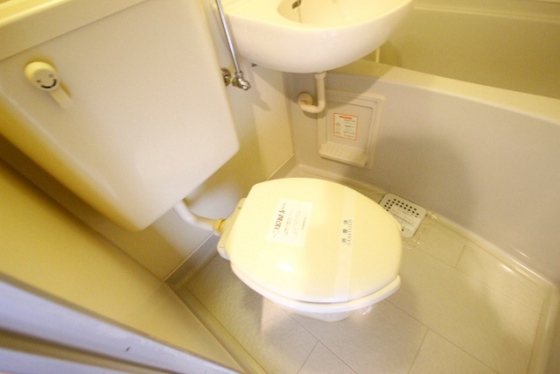 トイレ　※別部屋の写真です