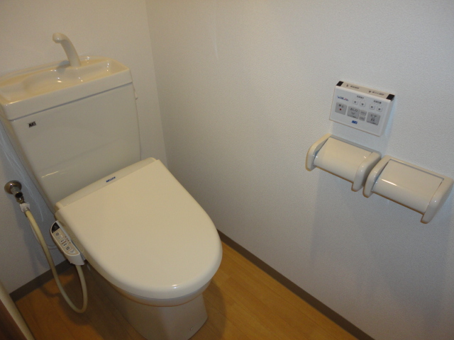 トイレ　シャワー付トイレ