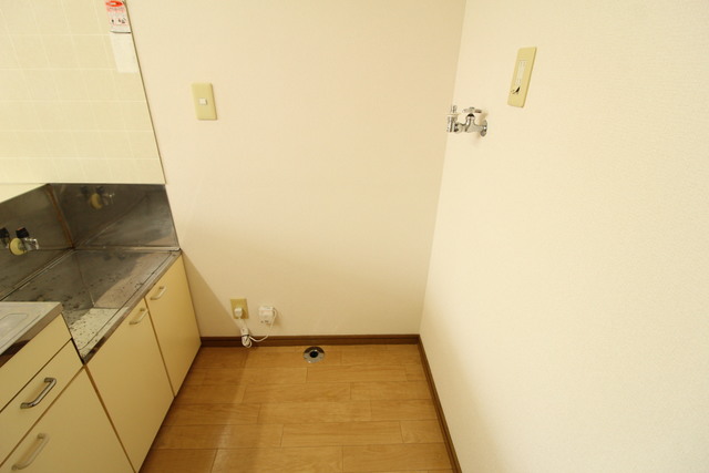 洗面設備　洗濯機置き場