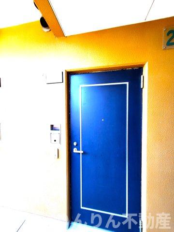 玄関　落ち着いた玄関です