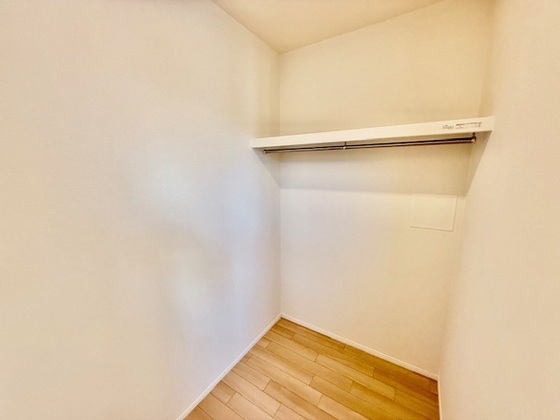 収納　※掲載写真は同マンション別部屋参考写真となります。