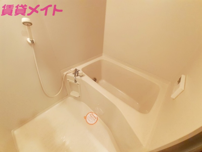 バス・シャワールーム　同物件別部屋参考写真です。