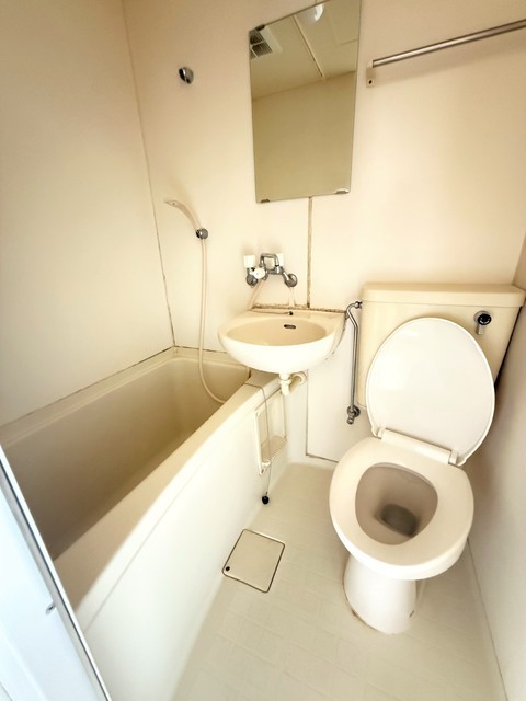 バス・シャワールーム　３点ユニットバス