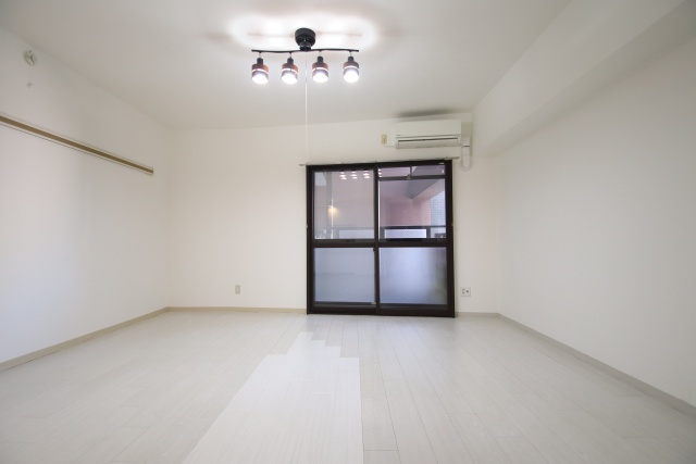 居室・リビング　※別室の参考写真の為、現況優先です。