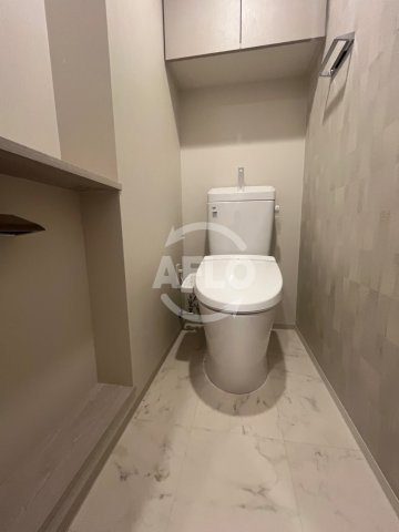 トイレ　コンフォリア・リヴ北浜淡路町　トイレ