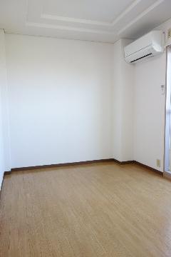 居室・リビング　室内