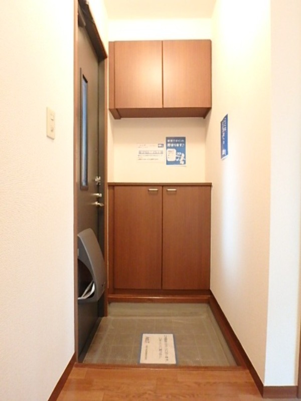 玄関　図面と現状に相違がある場合には現状を優先