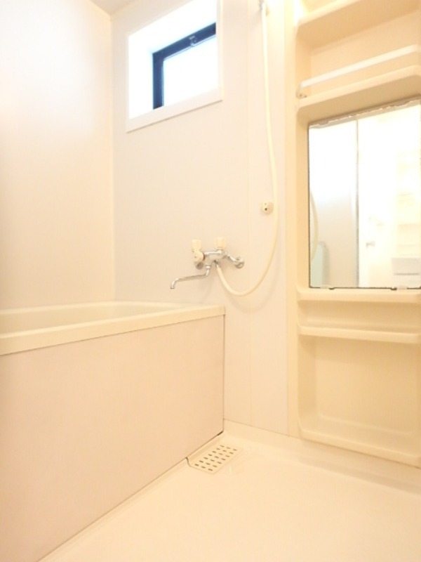 バス・シャワールーム　図面と現状に相違がある場合には現状を優先