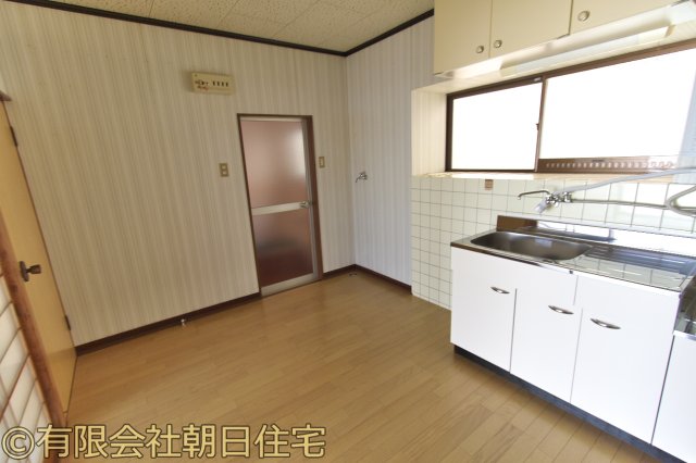 堀原アパートの居間写真