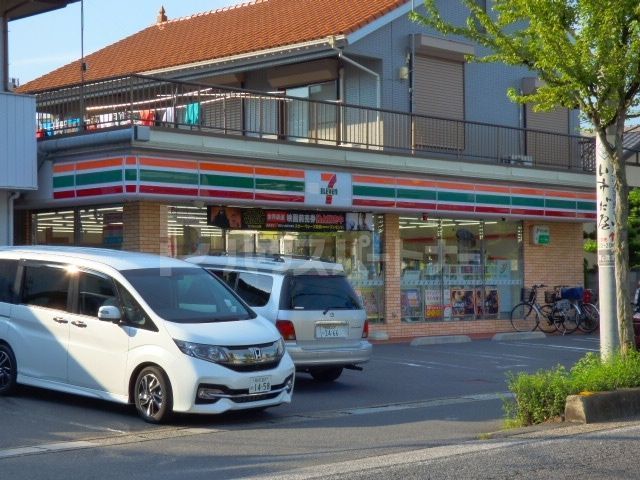 コンビニ　セブンイレブン草加瀬崎1丁目店（コンビニ）まで630m