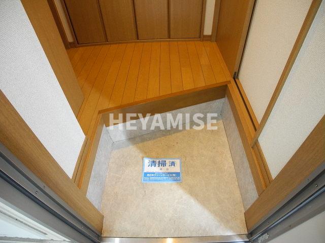 玄関　※反転間取りの別の階のお部屋の画像です※現況を優先します