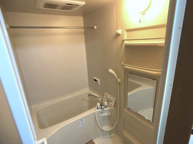 バス・シャワールーム　浴室
