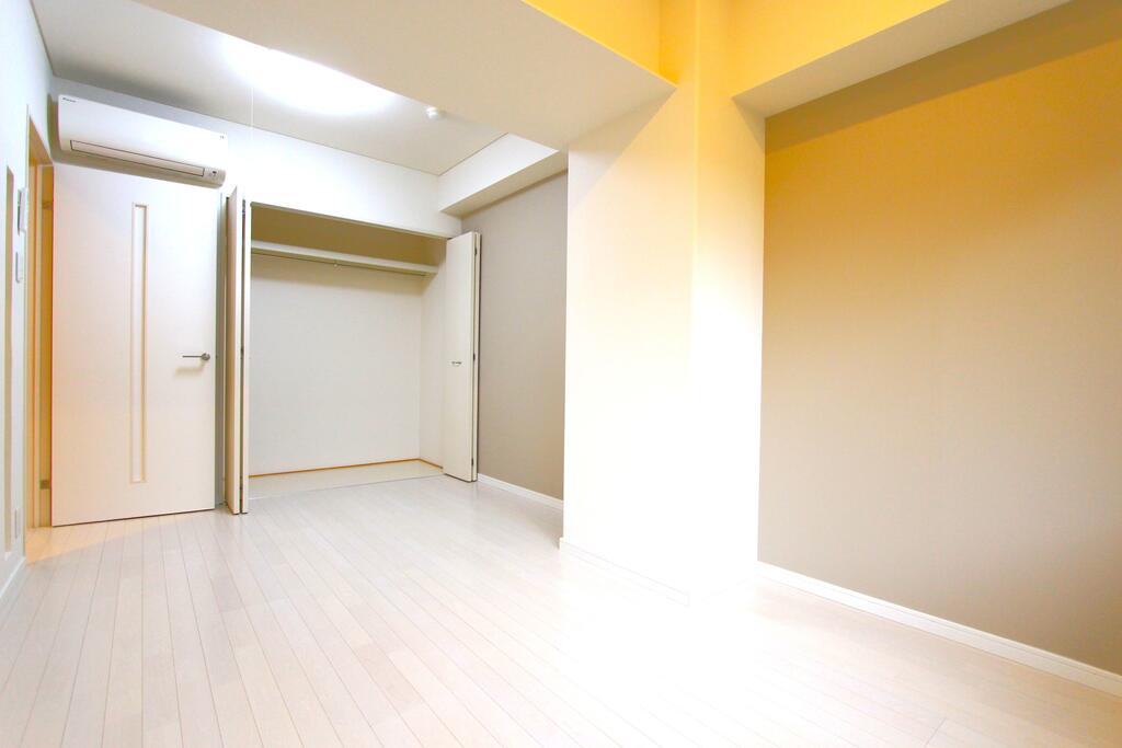 その他部屋・スペース　寝室はゆったり6帖！ベットを置いても広々使えます♪