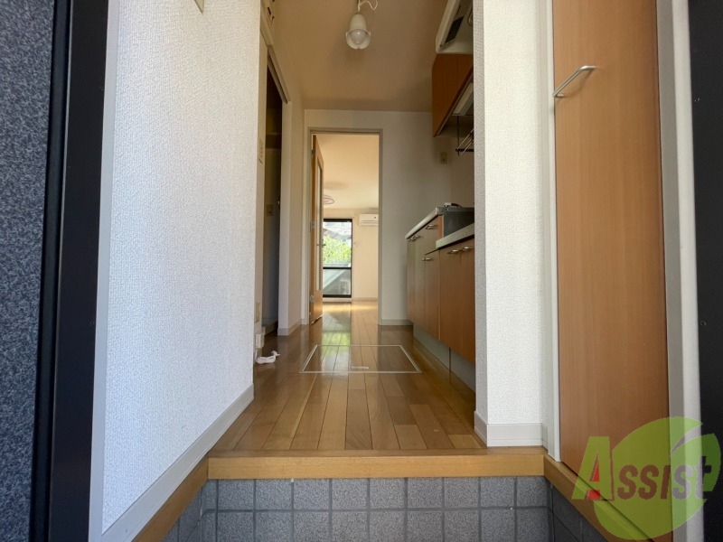 玄関　玄関から撮影しました。広々としていますね！