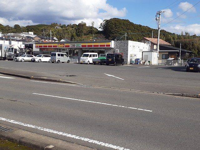 コンビニ　デイリーヤマザキ大村インター店（コンビニ）まで244m