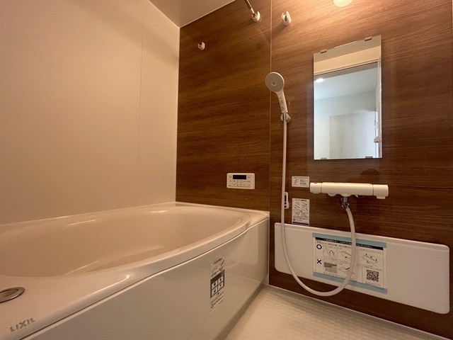 バス・シャワールーム　※同タイプ別部屋のお写真