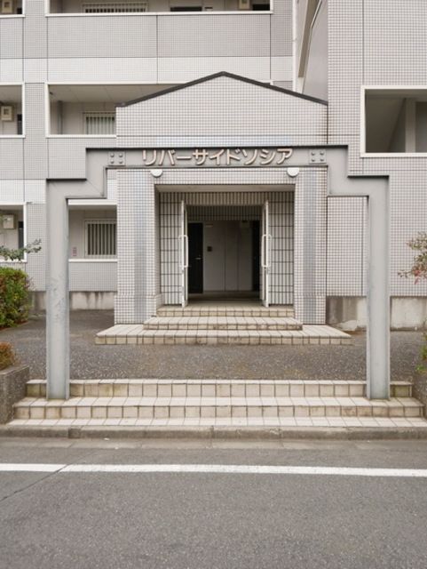 エントランス　★エントランスです★