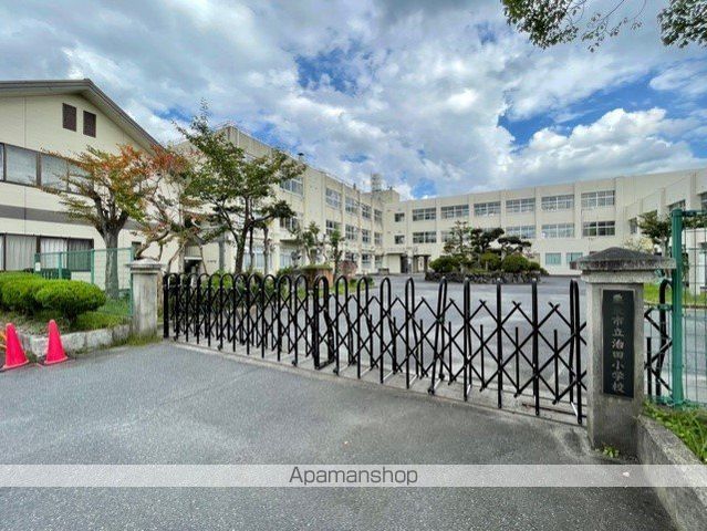 小学校　治田小学校（小学校）まで539m