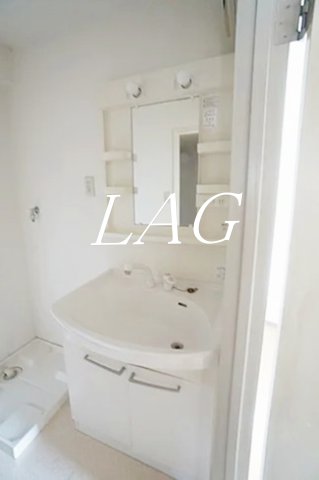 洗面設備　独立洗面台です。