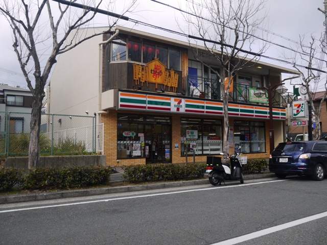 コンビニ　セブンイレブン（コンビニ）まで190m