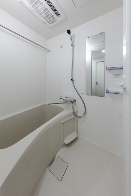 バス・シャワールーム　同仕様参考写真