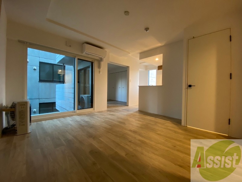 居室・リビング　広くてきれいなリビングです！快適に過ごせそうですね。