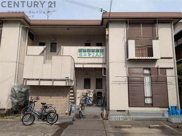 建物外観　敷地内に駐車場あります！