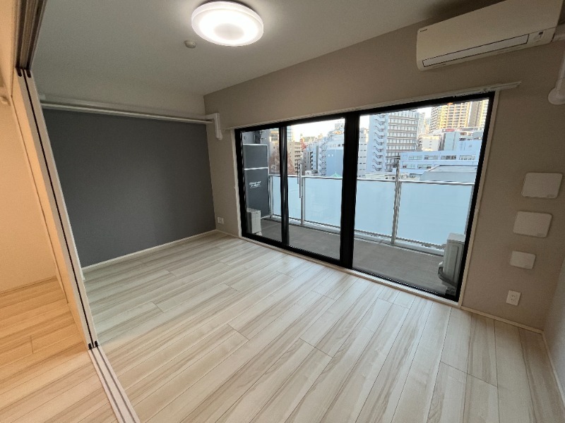 居室・リビング　※別部屋の参考写真です。