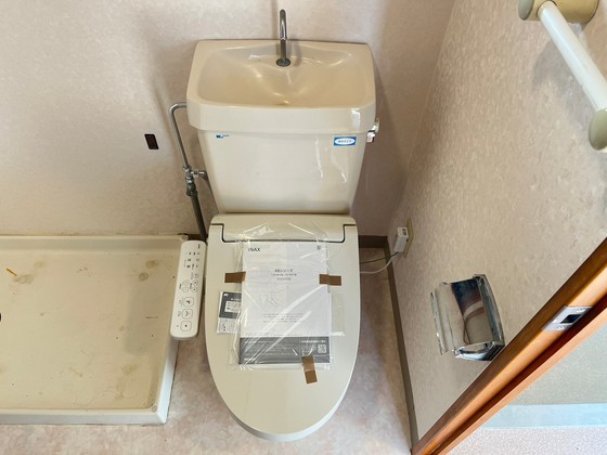 トイレ　※別号室の写真です。