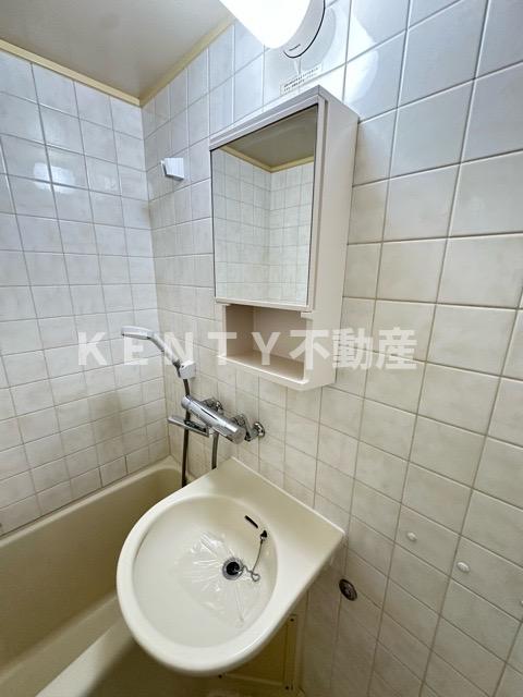 洗面設備　使いやすい洗面所です